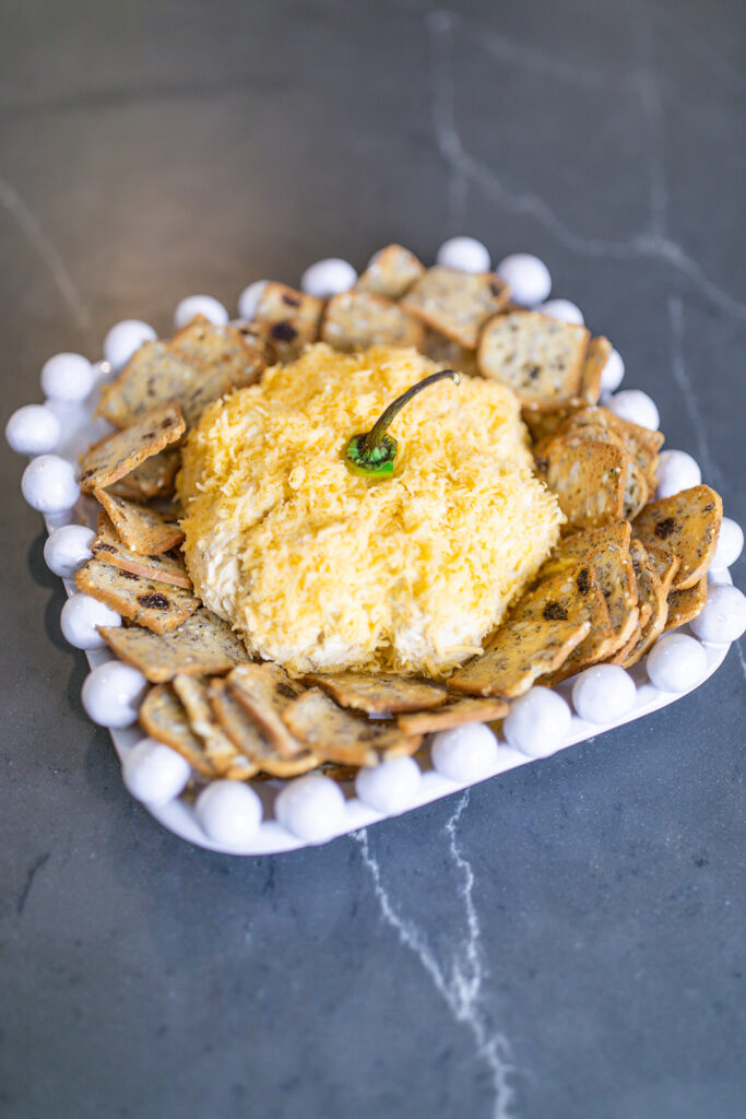 Easy Pumpkin Spice Cheese Ball