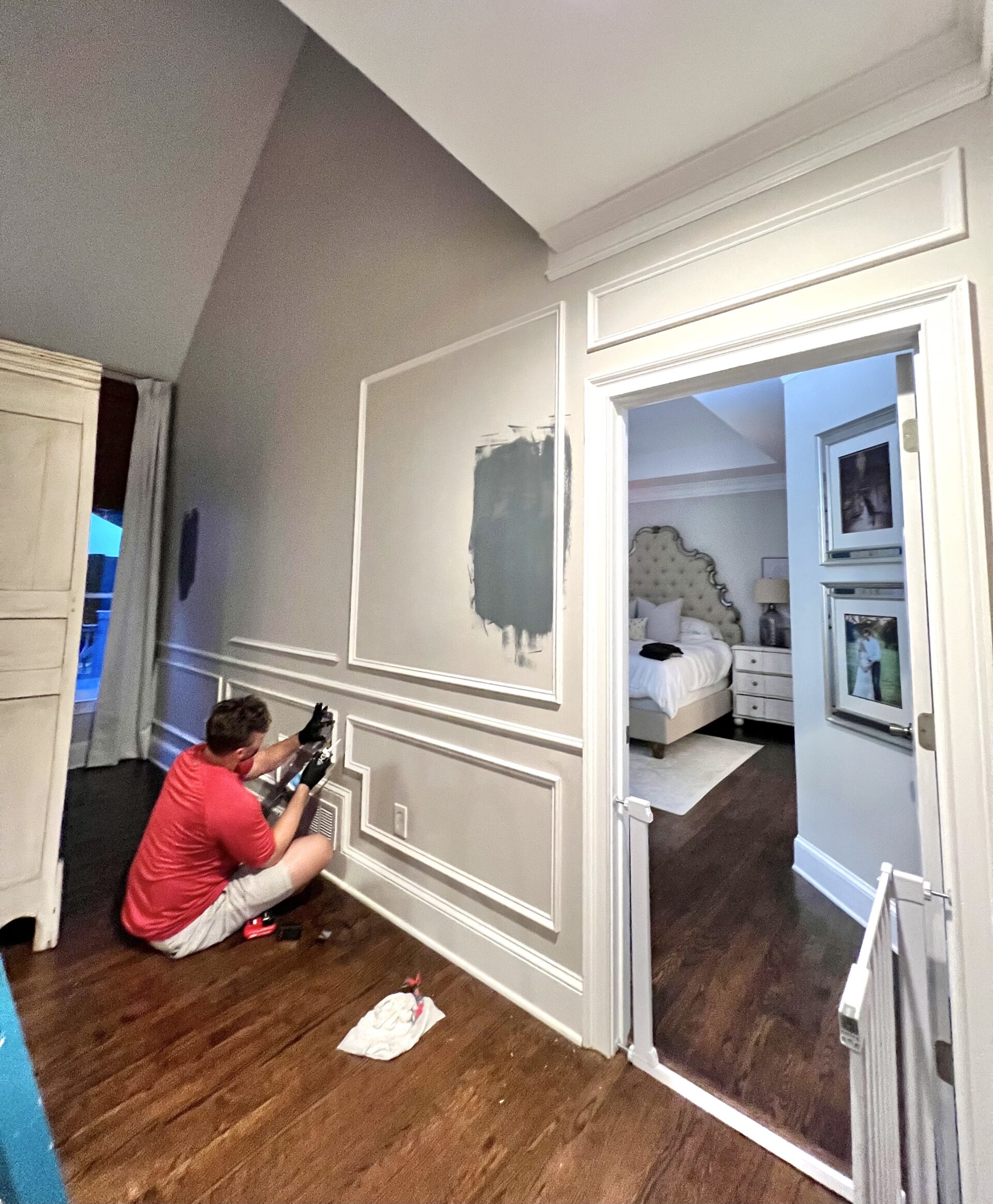 DIY Wainscoting - LoChandler.com